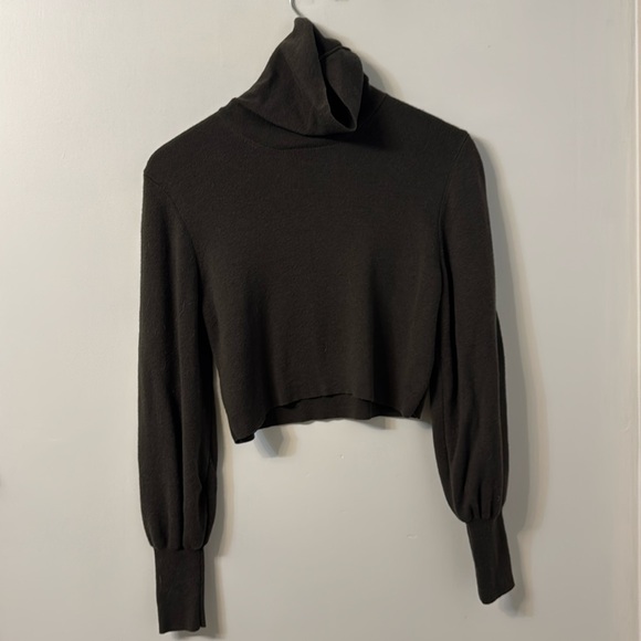 Aritzia Sweaters - Wilfred Rebecca Sweater size small